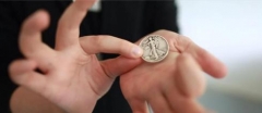 One Coin Routine by Moritz Mueller